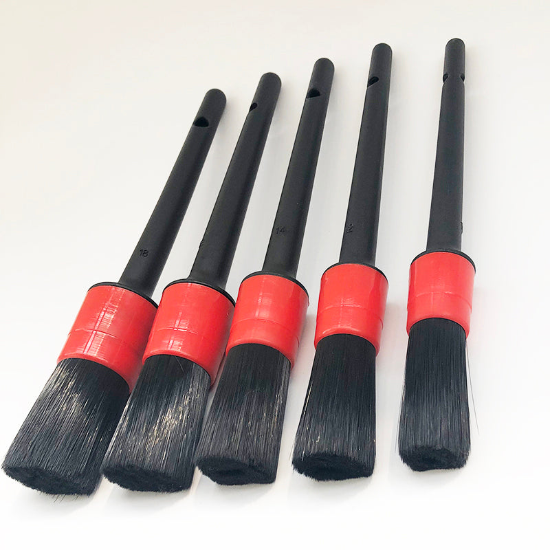 Five-piece slit brush