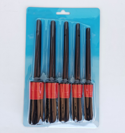 Five-piece slit brush