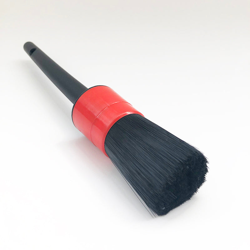 Five-piece slit brush