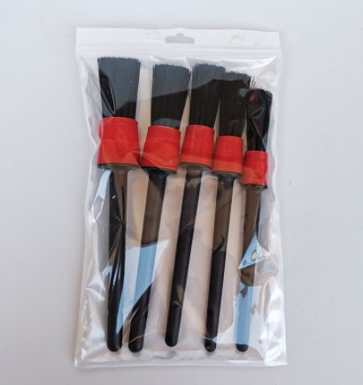 Five-piece slit brush